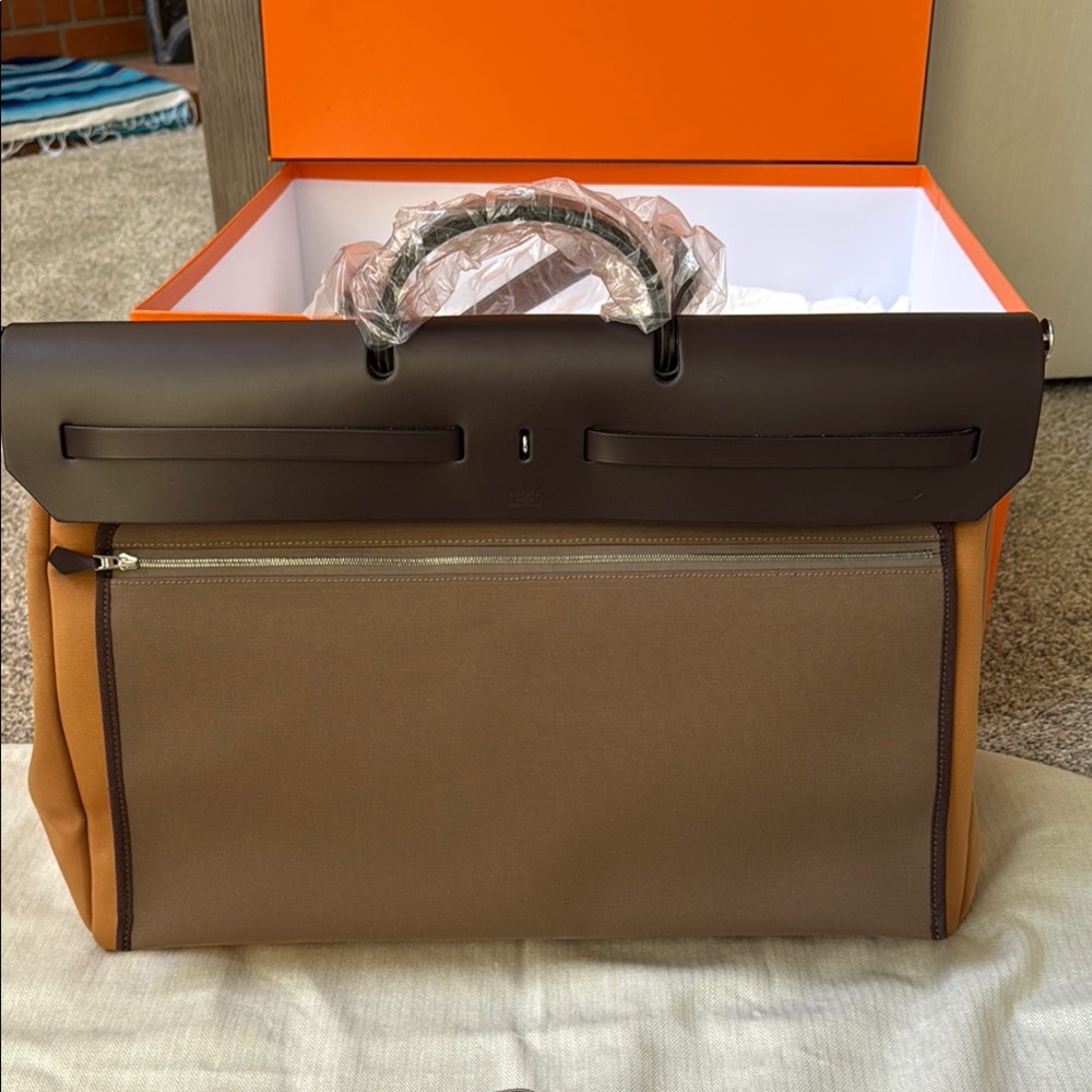 Hermès Her zip cabine verso bag, dune. Never used in OG Box, Dust bag, receipt. - Picture 4 of 6